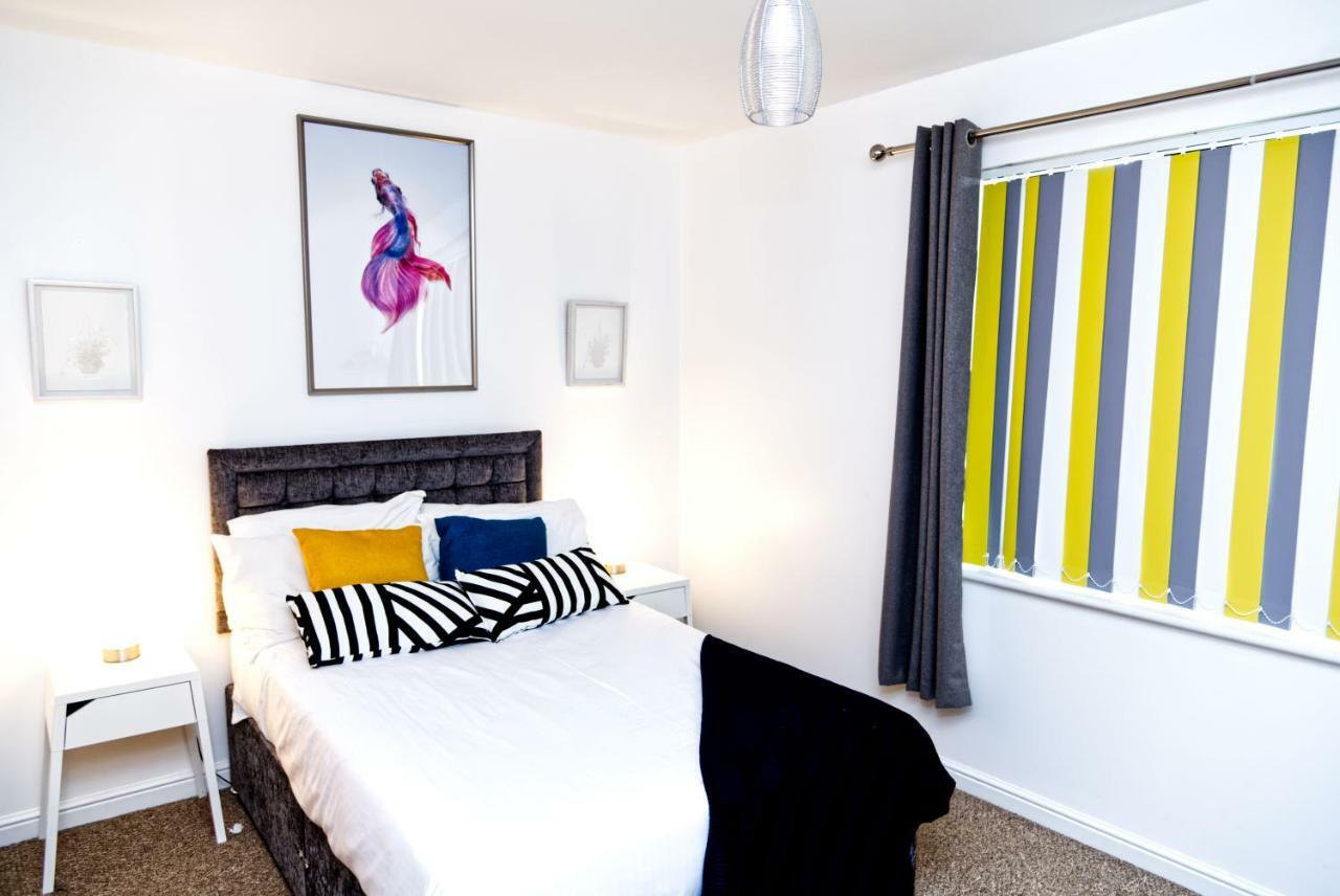 The Pent House - Lushio Apartments Northampton Exterior photo